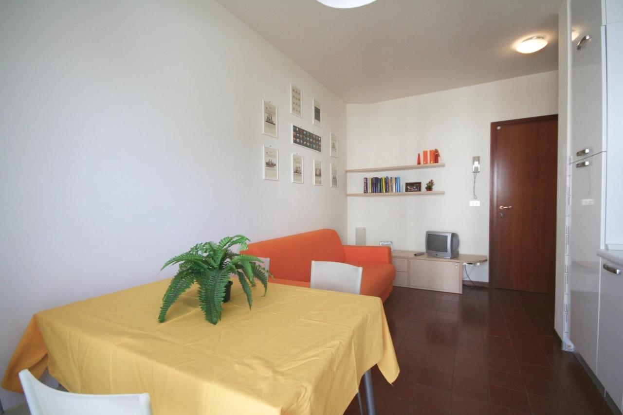 Ba- Althea - Piscina- Apartamento Lignano Sabbiadoro Exterior foto